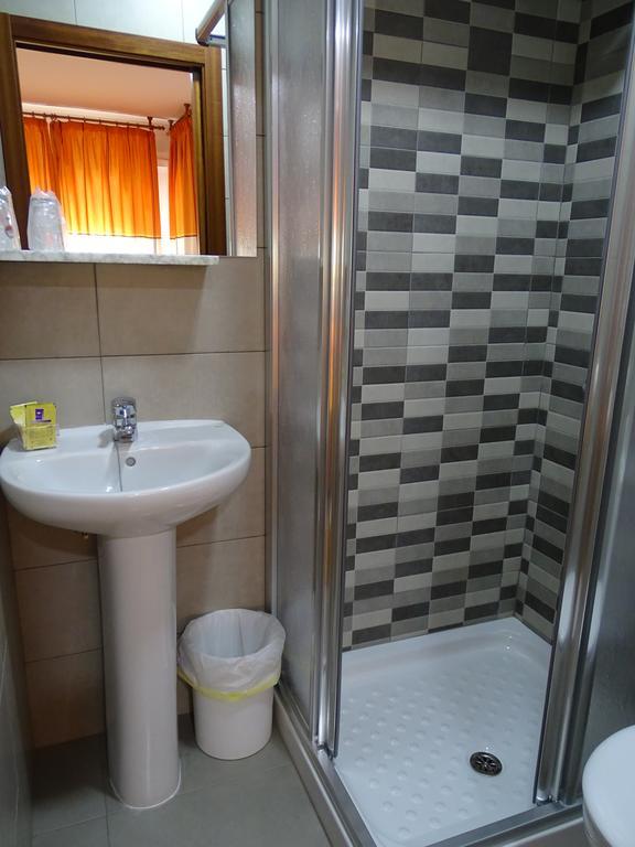 Hostal Argentina Caces Esterno foto