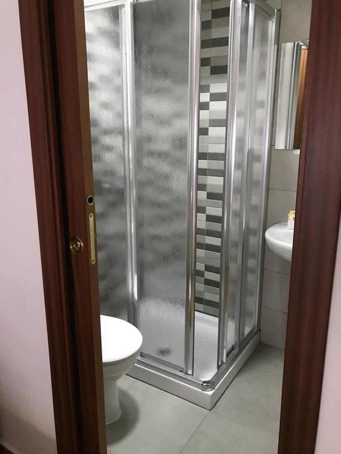 Hostal Argentina Caces Esterno foto