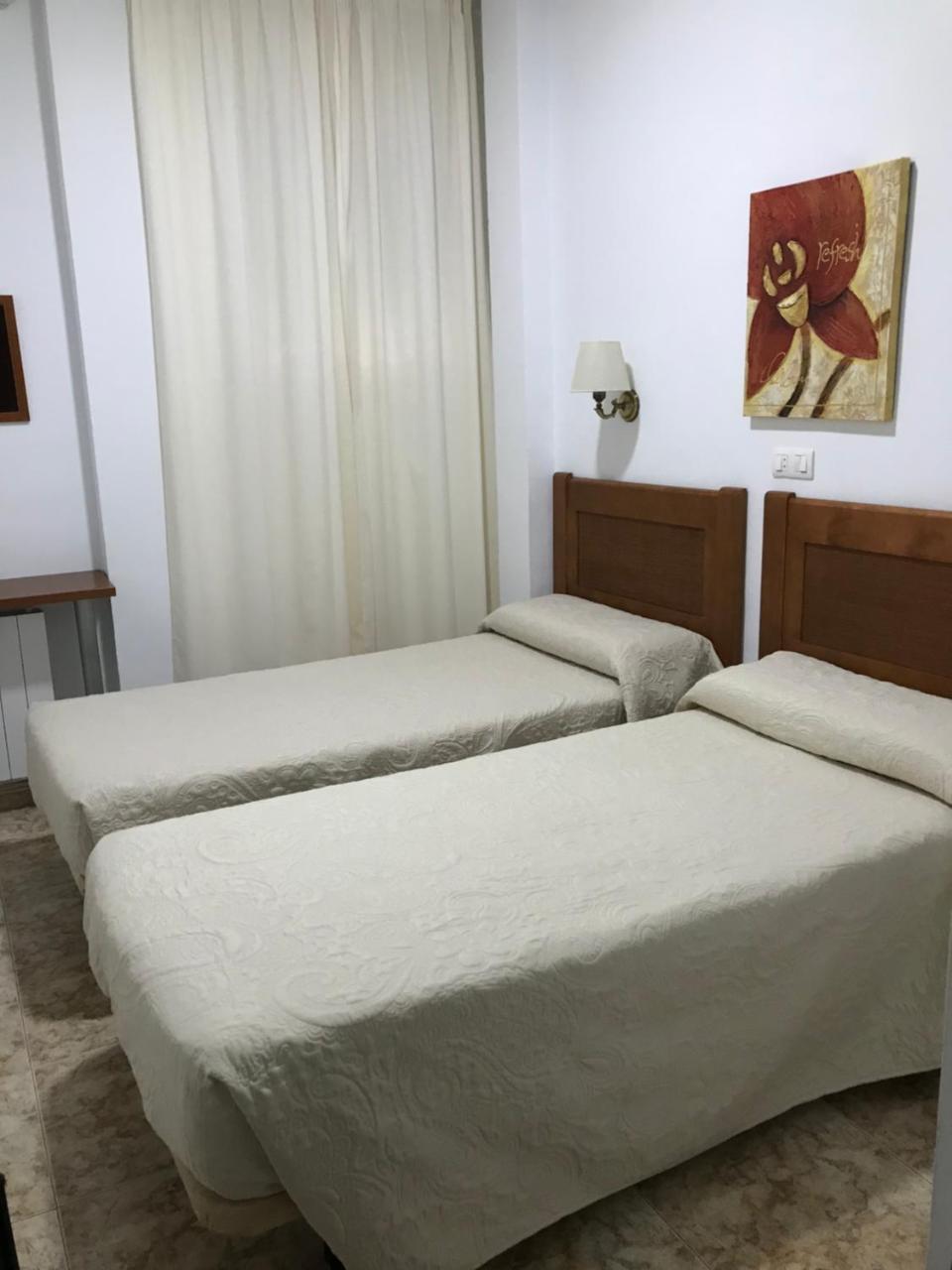 Hostal Argentina Caces Esterno foto