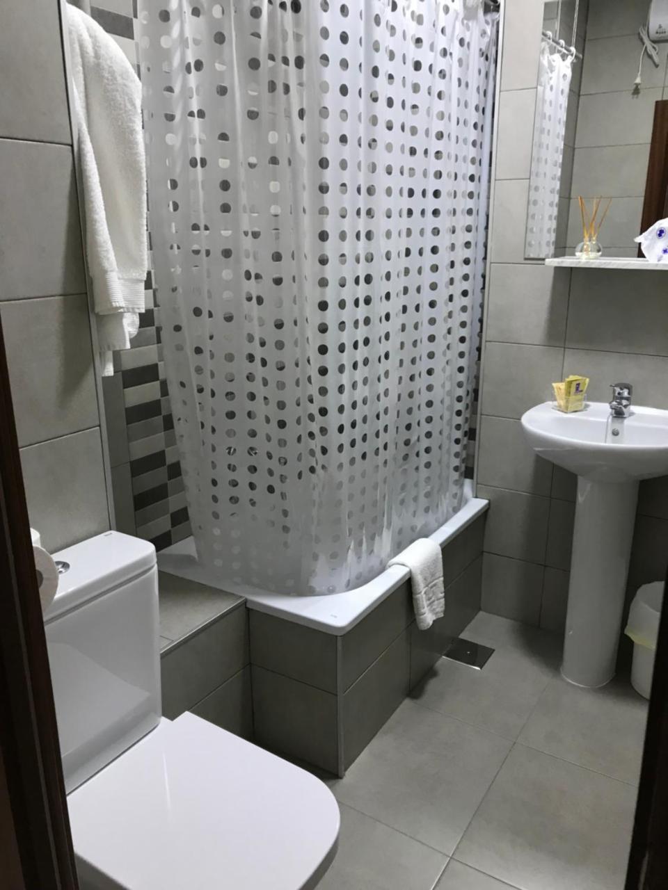 Hostal Argentina Caces Esterno foto