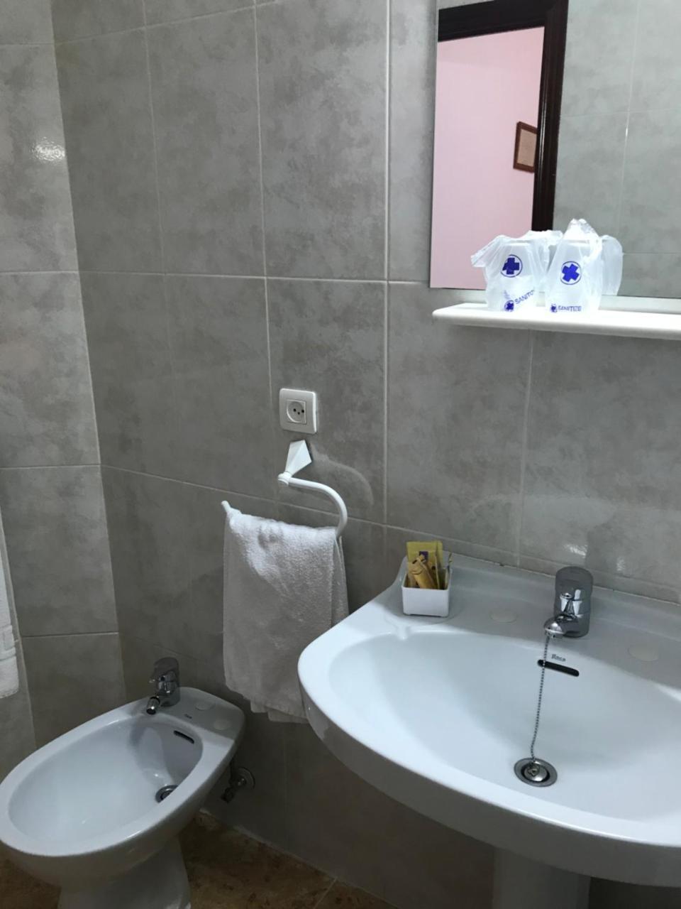 Hostal Argentina Caces Esterno foto